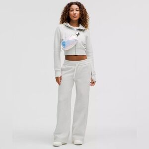 NWT Lululemon Everywhere Belt Bag 1L Iridescent / Silver